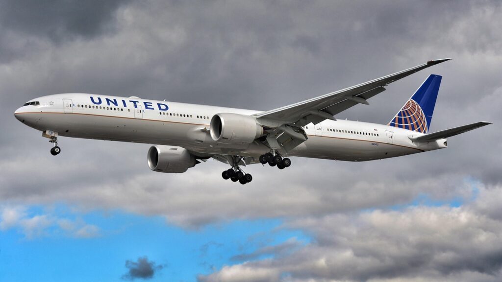 United Airlines Flight UA770 Emergency Diversion Incident