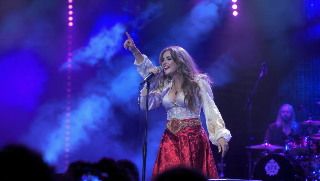 Reactions to Wynonna Judd’s Unforgettable Performance: Fans and Critics Speak Out