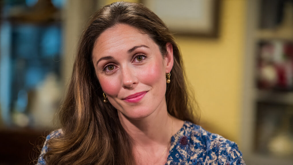 Izzie Balmer: Age, Relationship Status, and Untold Personal Life Story